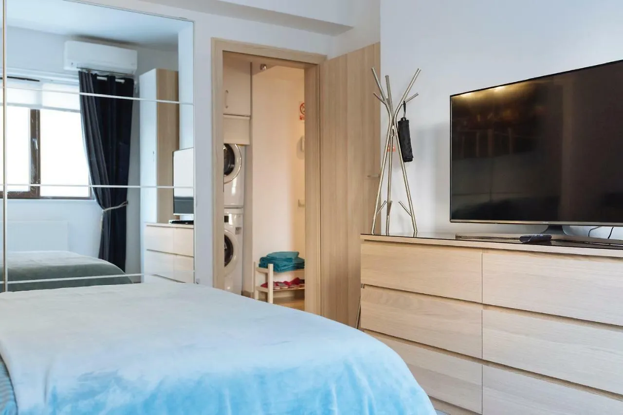 Tres Chic Double Sized Apartment Bükreş