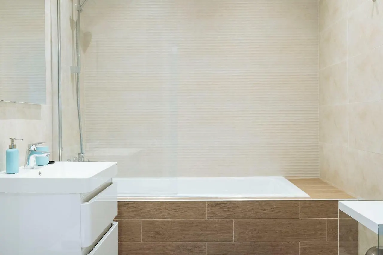 Tres Chic Double Sized Apartment Bucarest