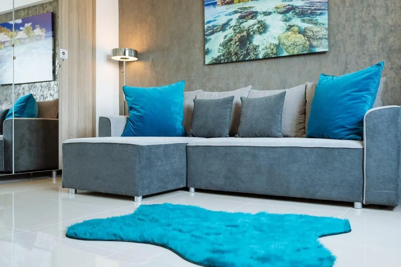 Tres Chic Double Sized Apartment Bucarest Romania